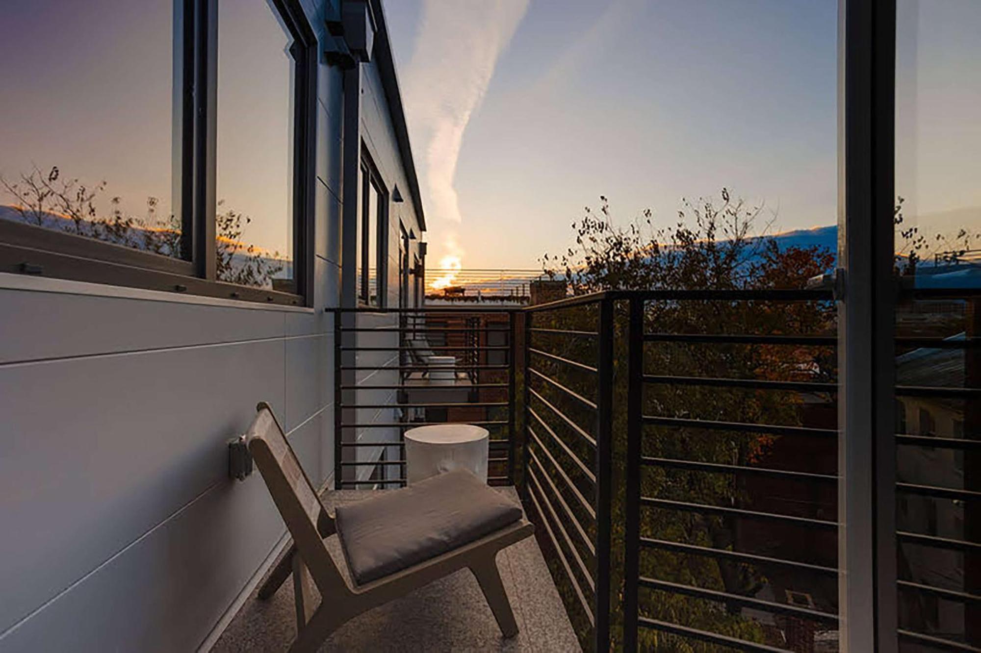 Reside Navy Yard, A Wyndham Residence Washington Exterior foto